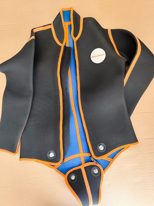 Неопренов костюм от 3 части