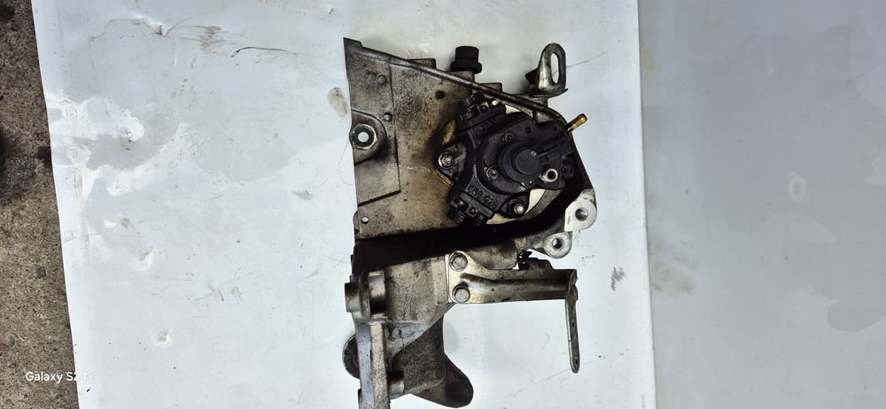 Pompa de injecție Opel Zafira B 1.9CDTI motor  Z19DTH