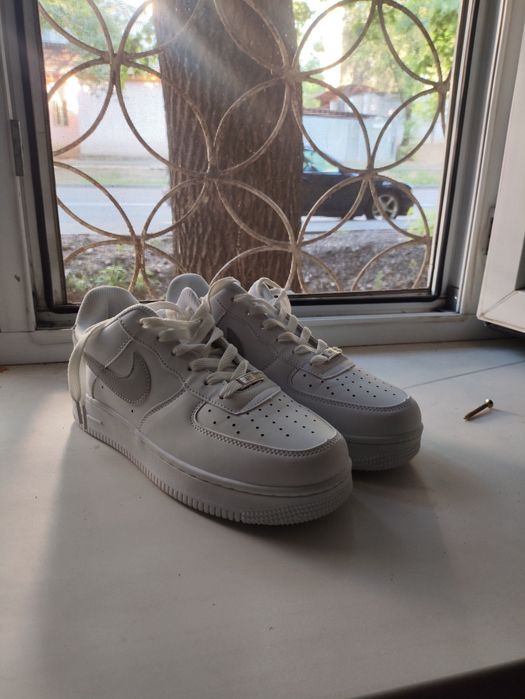 Nike кросовка белое