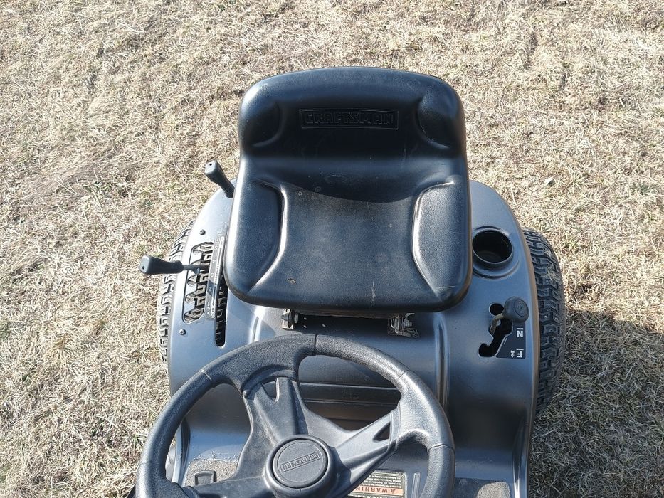 Tractoras gazon cositoare