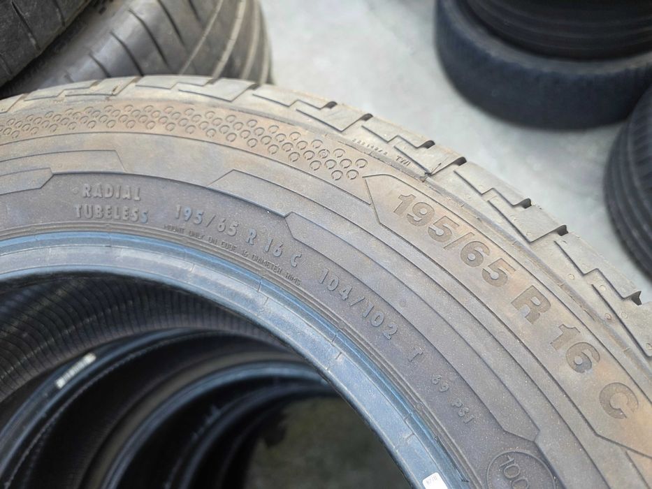 2бр Летни гуми за БУС 195 65 16 С - Continental - DOT 2022