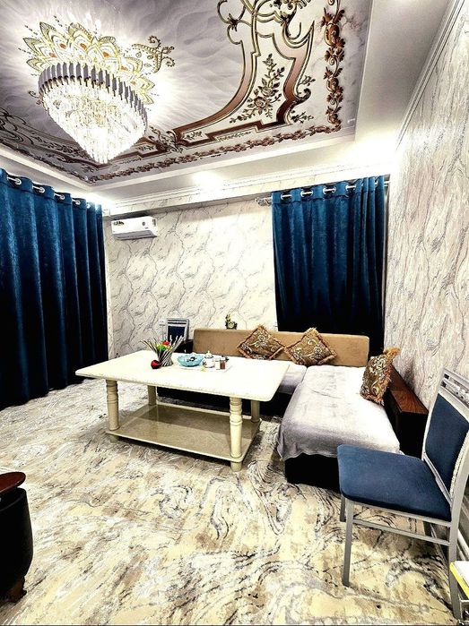 Бухара Сити,  3 этаж 2 хоналик квартира срочно арендага берилади