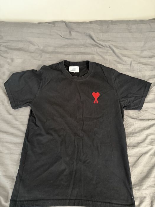 Черна тениска Ami Paris с бродерия