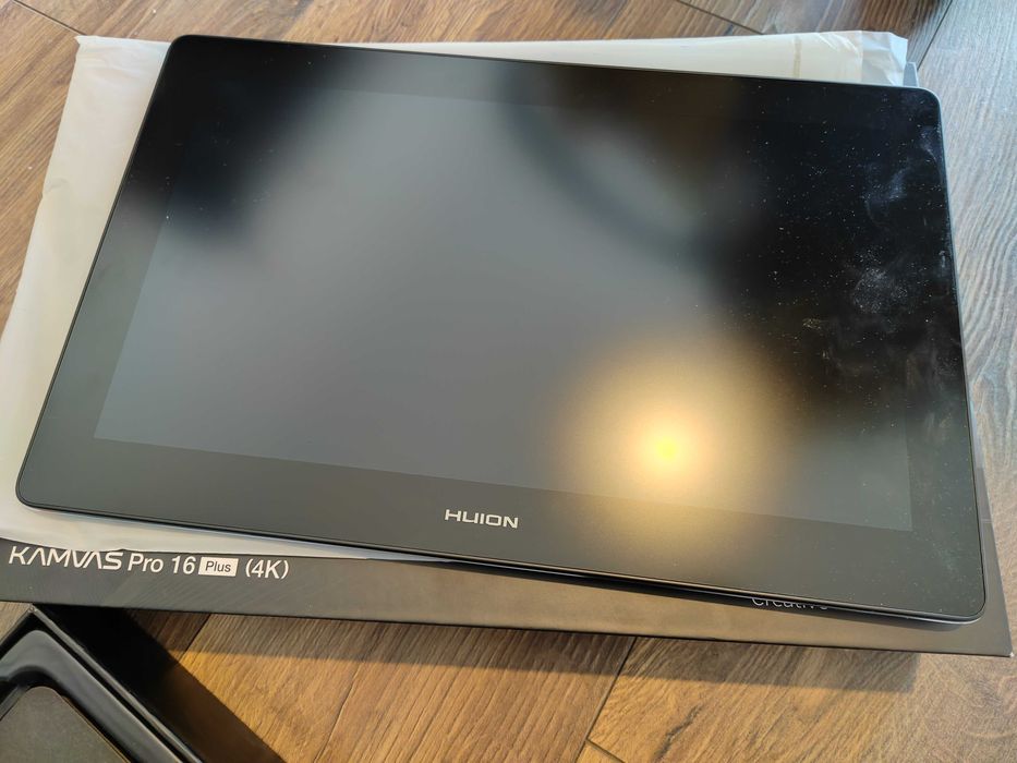 Tableta grafica HUION Kamvas Pro 16 Plus 4K UHD, 15,6 inchi