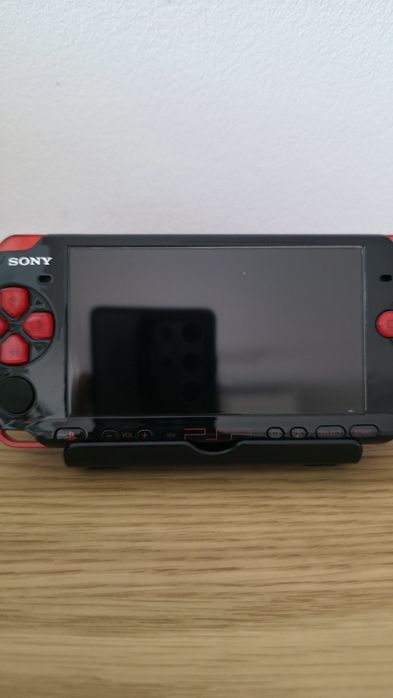 Sony PSP 3000, Modat, 550 jocuri, consola 9 în 1, editie God of War