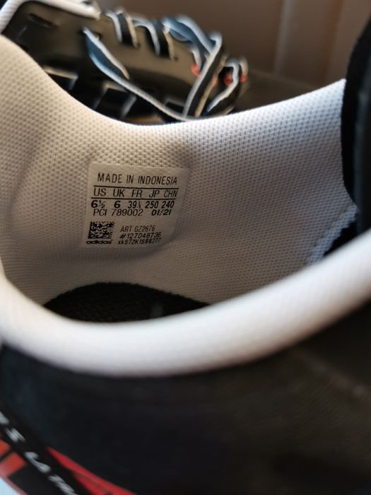 Адидас дишашти 40 н.