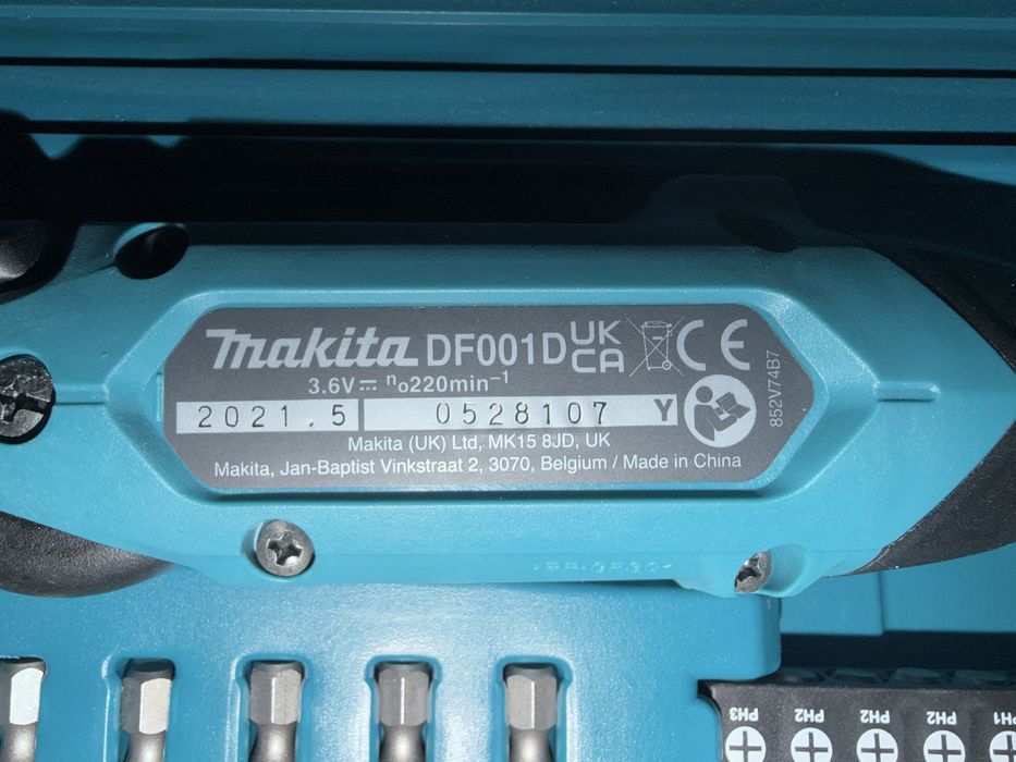 Surubelnita Makita DF001D