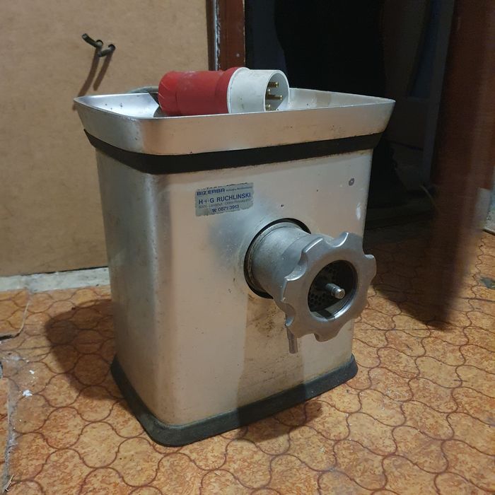 Месомелачка BIZERBA