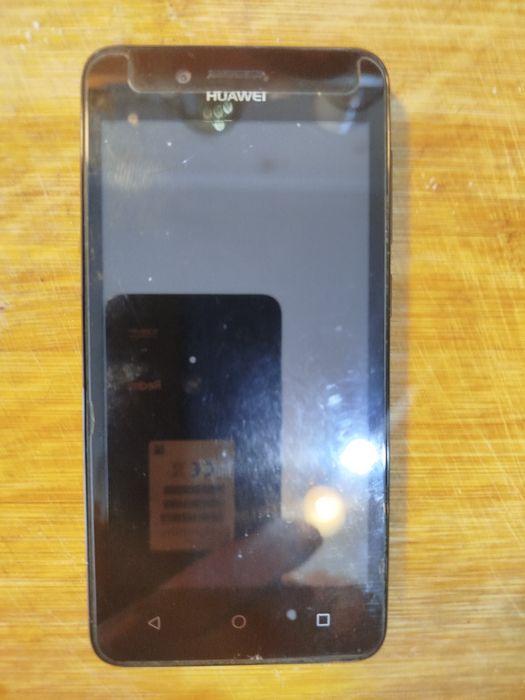 Телефон андроид Хуавей.