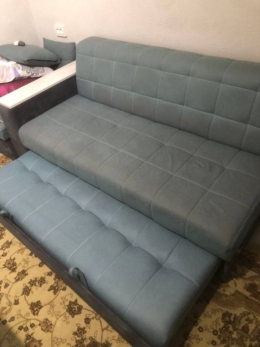 Срочно продаётся уголок диван