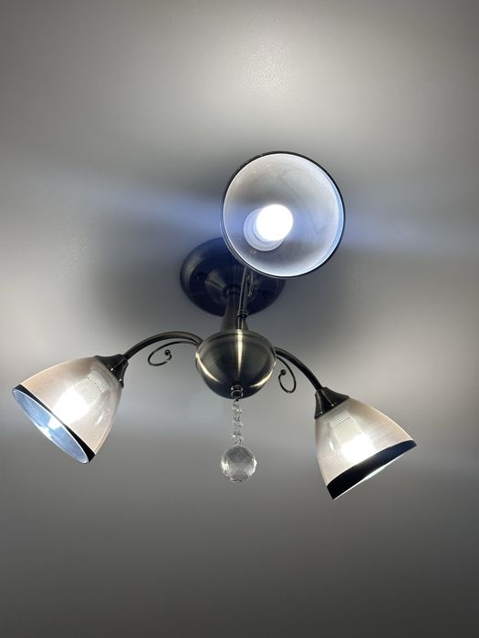 Люстра срочно 2шт