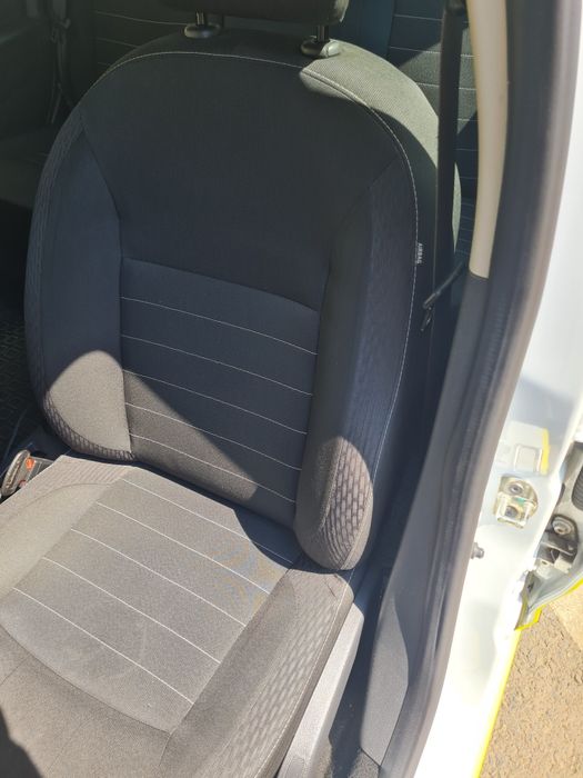 Scaune logan de vanzare