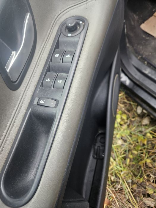 Panou geamuri electrice espace 4