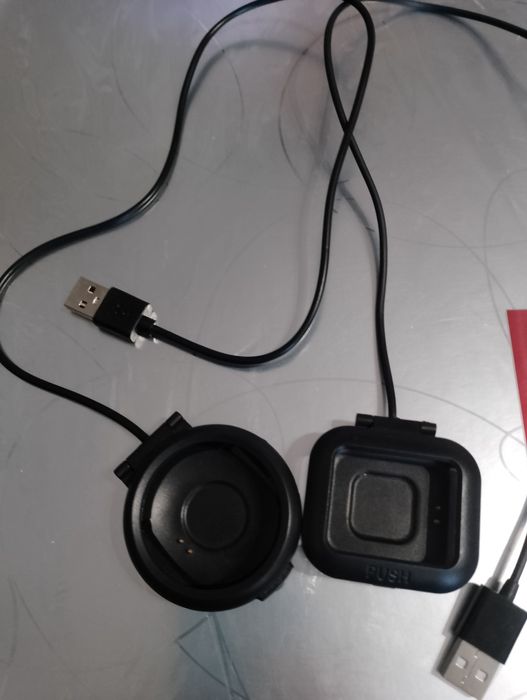 Încărcător Smartwatch amândouă 100 lei