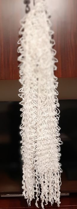 Ефектен ,дълъг шал и Фин ,рошав шал,фин ,шапка