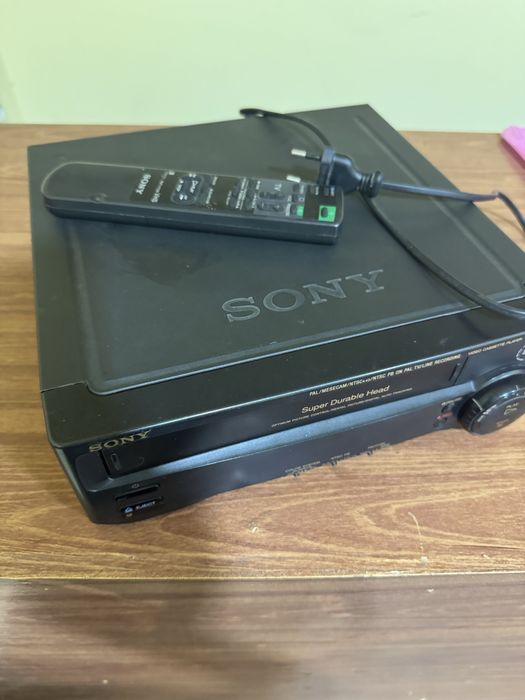 Sony VHS Videomagnitofon (VCR)