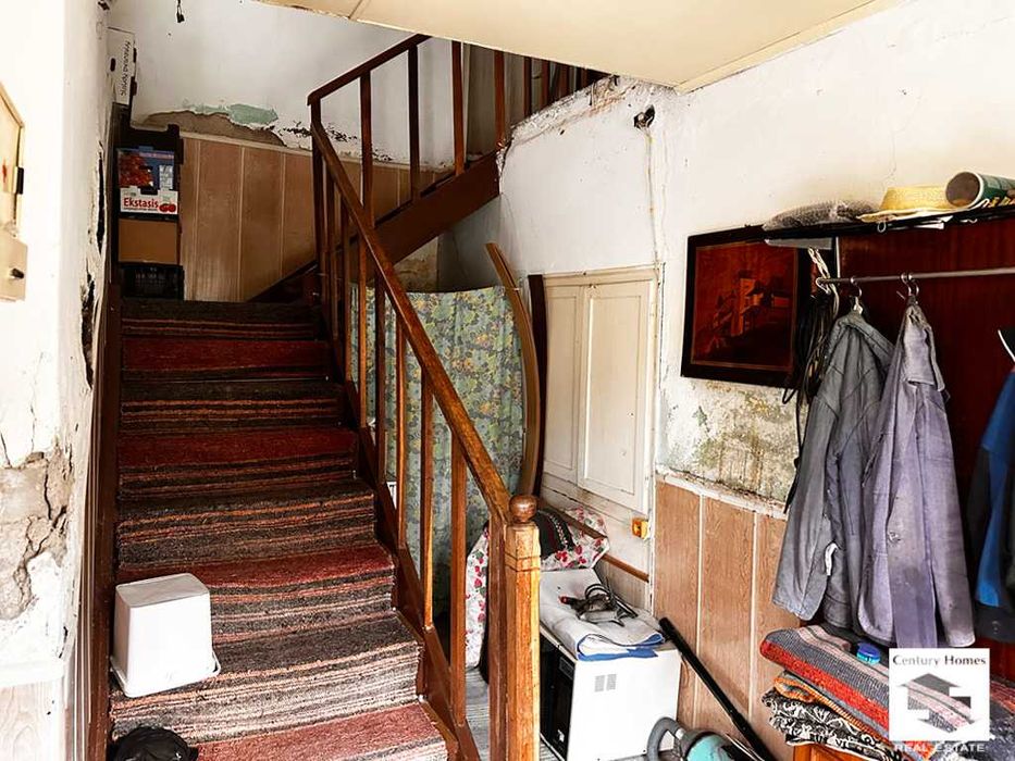 180057 Двуетажна къща в с. Станчов хан, на 12 км. от град Трявна