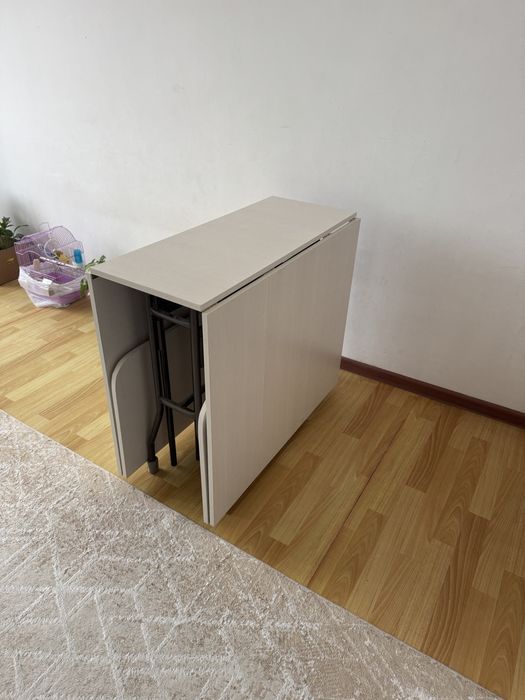 Стол срочно продам