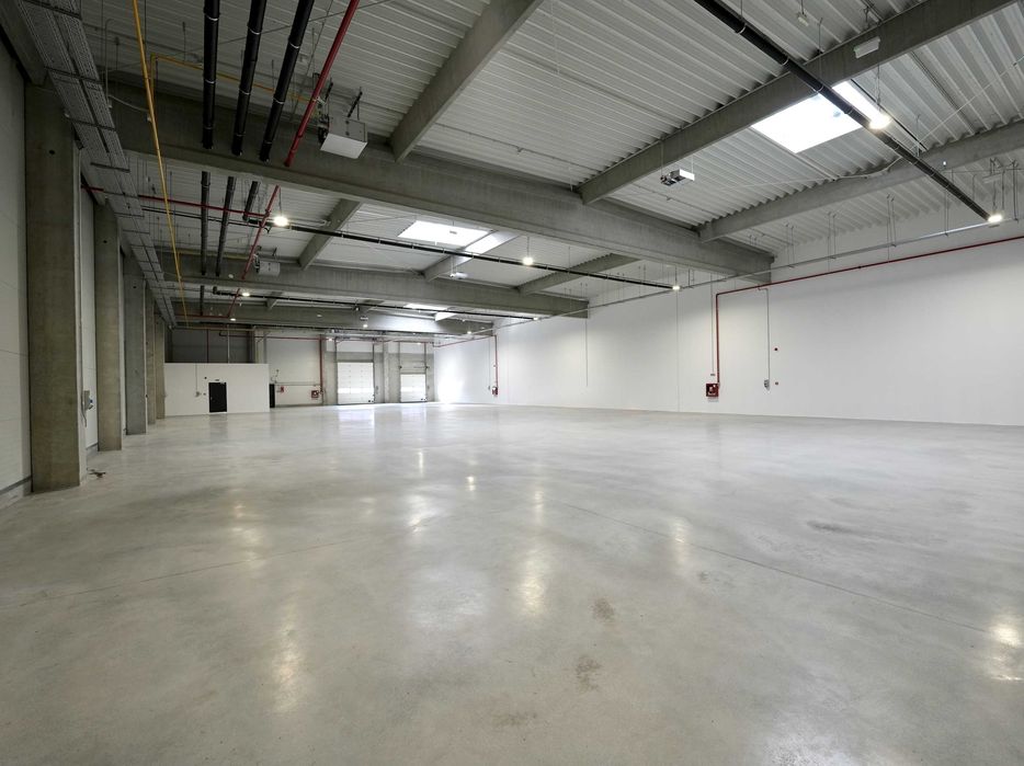 Hală Clasa A de închiriat cu 100% energie verde – 4.713 mp