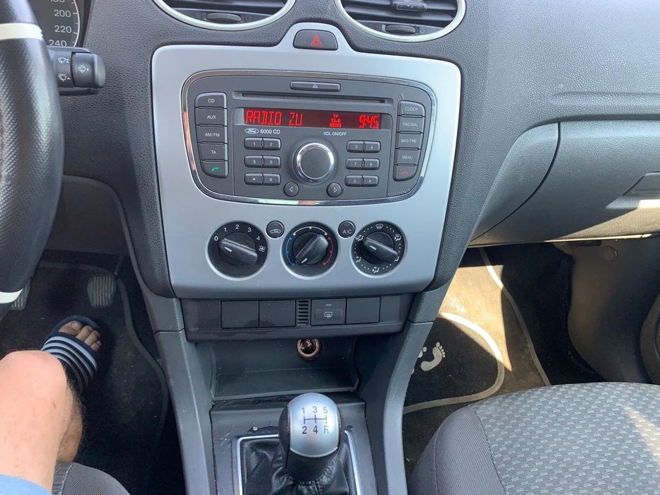 Vând Ford focus MK2