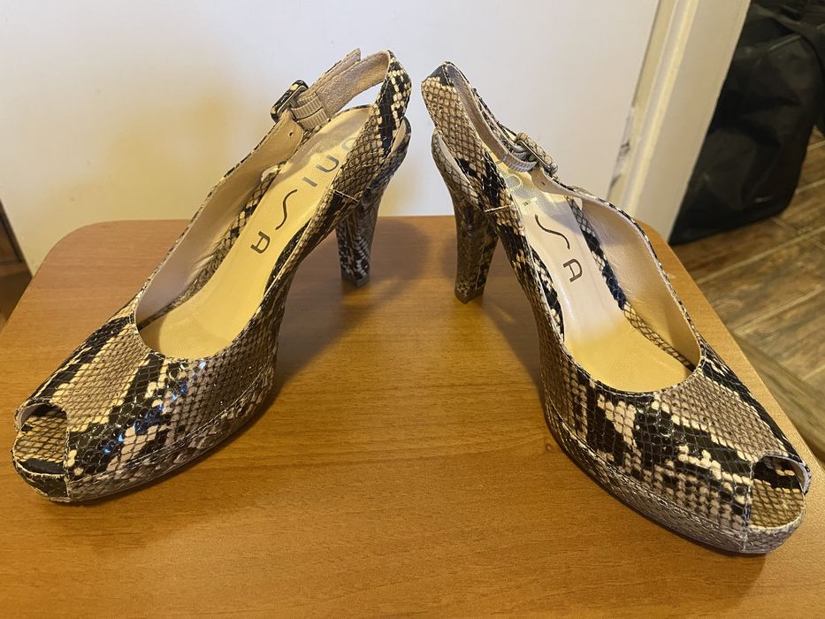 Sandale, mocasini, pantofi