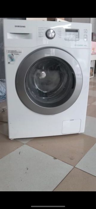 Самсунг стиральный работает