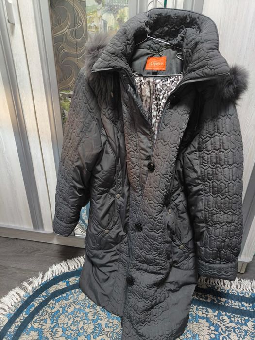 Продам пуховик в идеальном состоянии