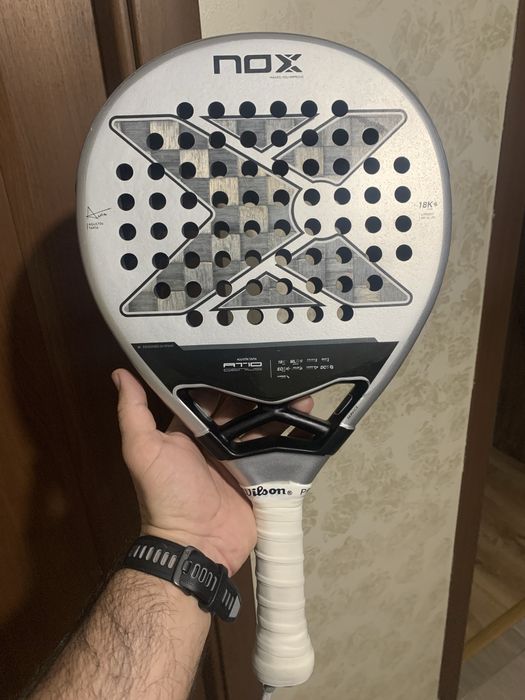 Paleta padel Nox AT10 18K