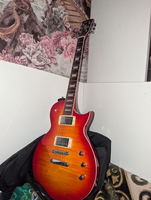 электрогитара Les Paul