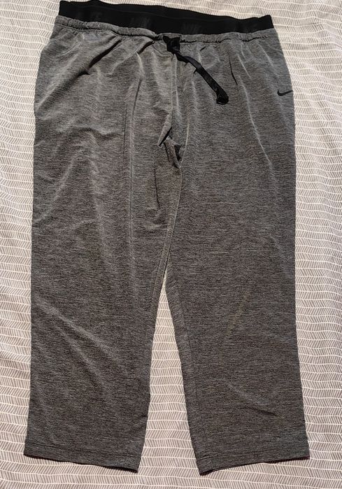 Nike, бермуди за спорт, М