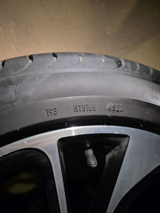 Pirelli Powergy 205/50 R17 DOT 4923