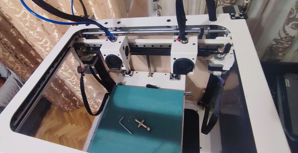 Imprimanta 3d XTLW Climber 7 IDEX, ore puține, pat PEI