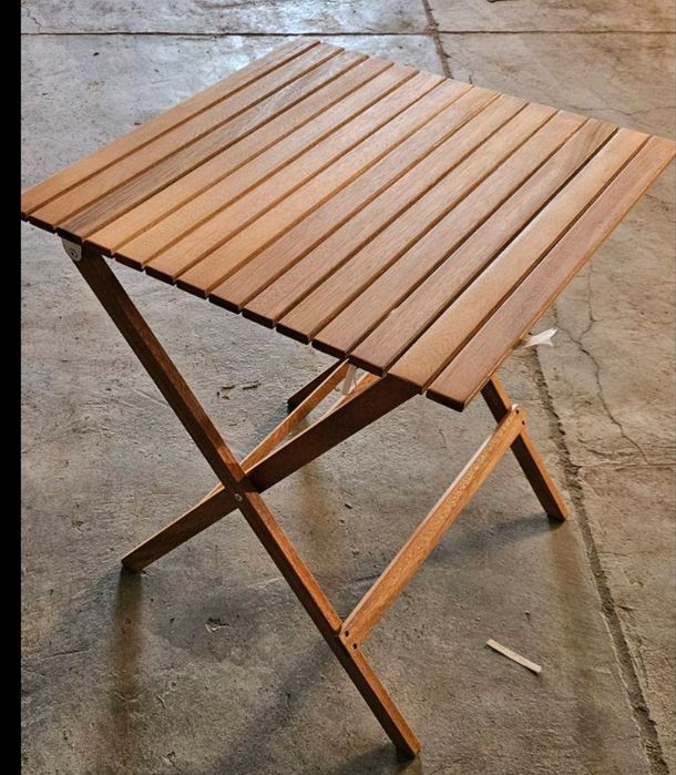 Маса за кафе сгъваема