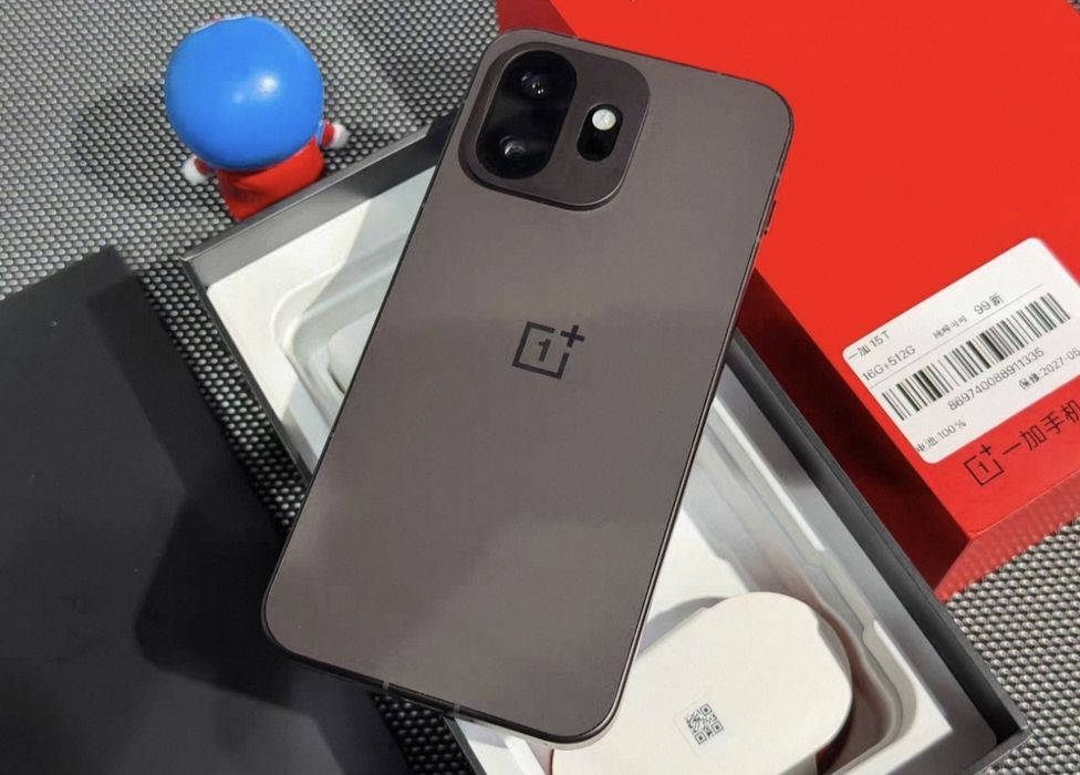 ONE plus 15T 16/512 + гарантия