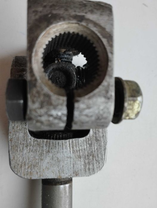 Карданчик рулевой стойки пассат в4