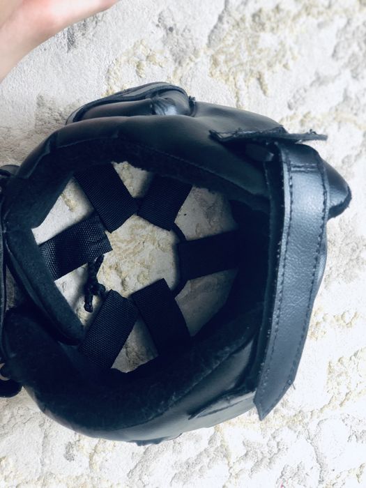 Продаю шлем для бокс