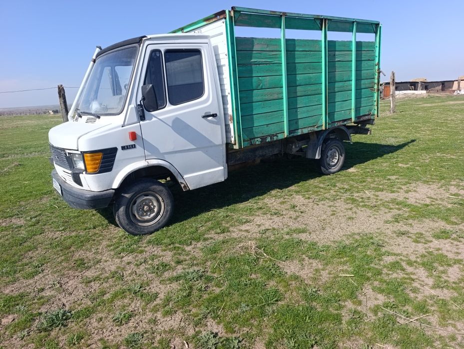 Мерседес бенс грузовой