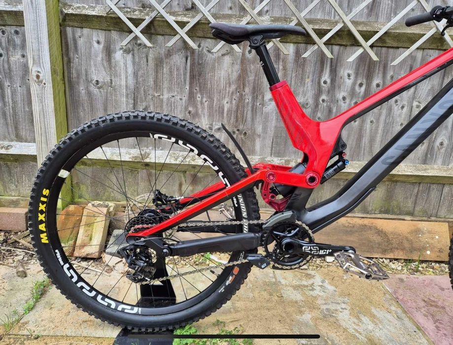 Canyon Sender Carbon CF 27.5 DH Bike 2019