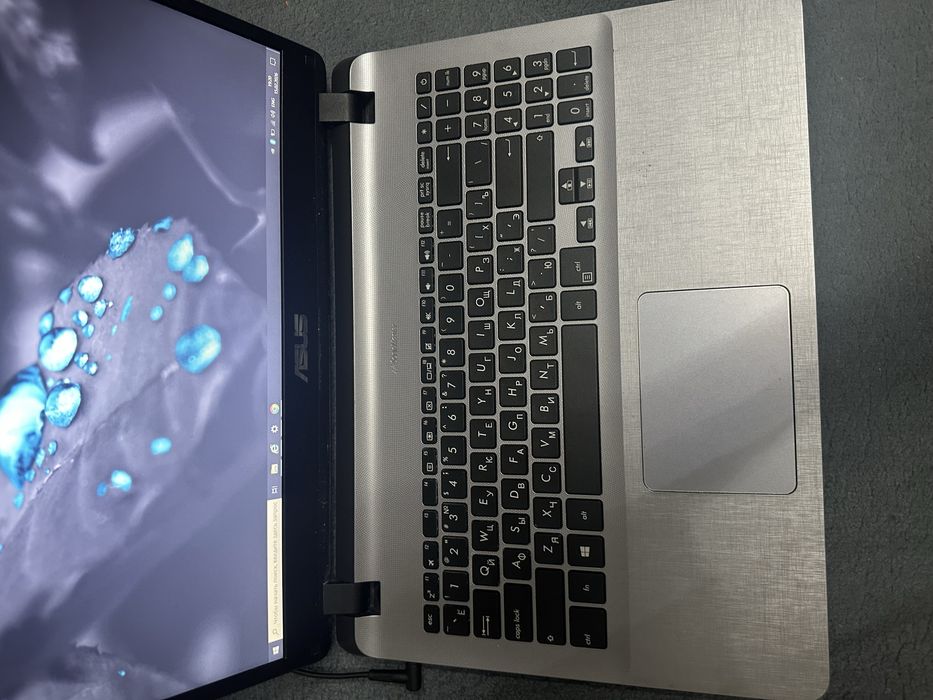 Ноутбук Asus X507