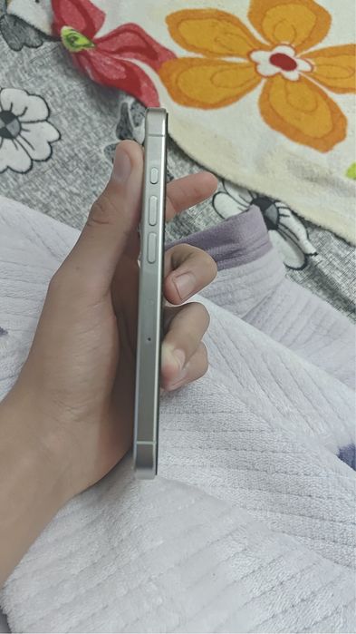 Iphone 15 pro продаю