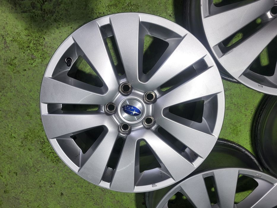 17 5x114.3 Subaru лети джанти 5х114.3 субару