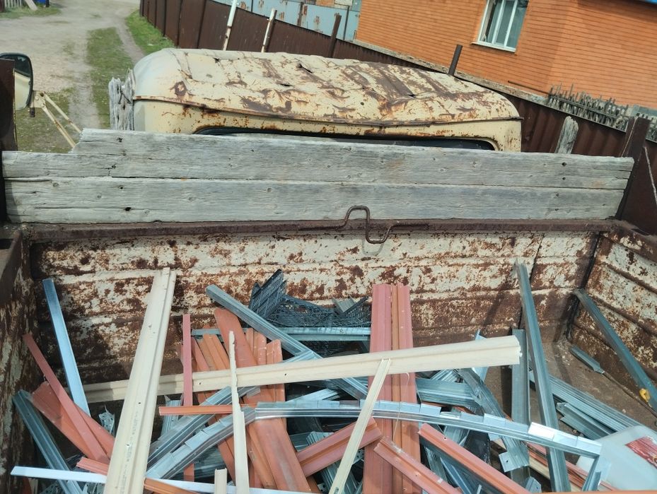 Газ 52  на ходу !