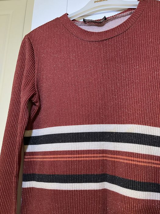 Двойка с блестящей нитью