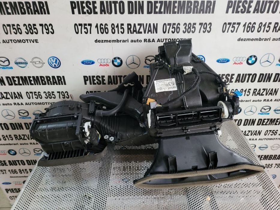 Carcasa Aeroterma Tulumba Bord Vw Golf 6 VI Plus An 2008-2013 Volan Stanga Cod 5MCE