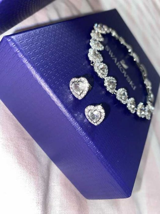 Set Swarovski Angelic Inimioare Argintii - Colier/Bratara/Cercei