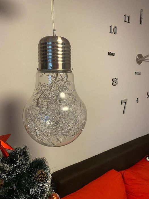 Дизайнерско осветителни тяло.