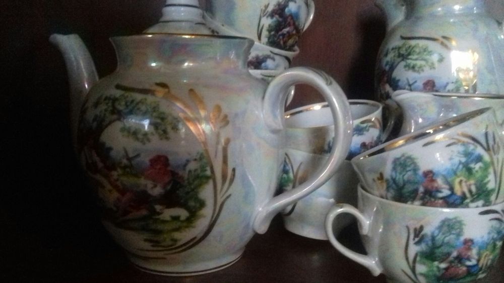 Продам Сервиз чайно кофейный