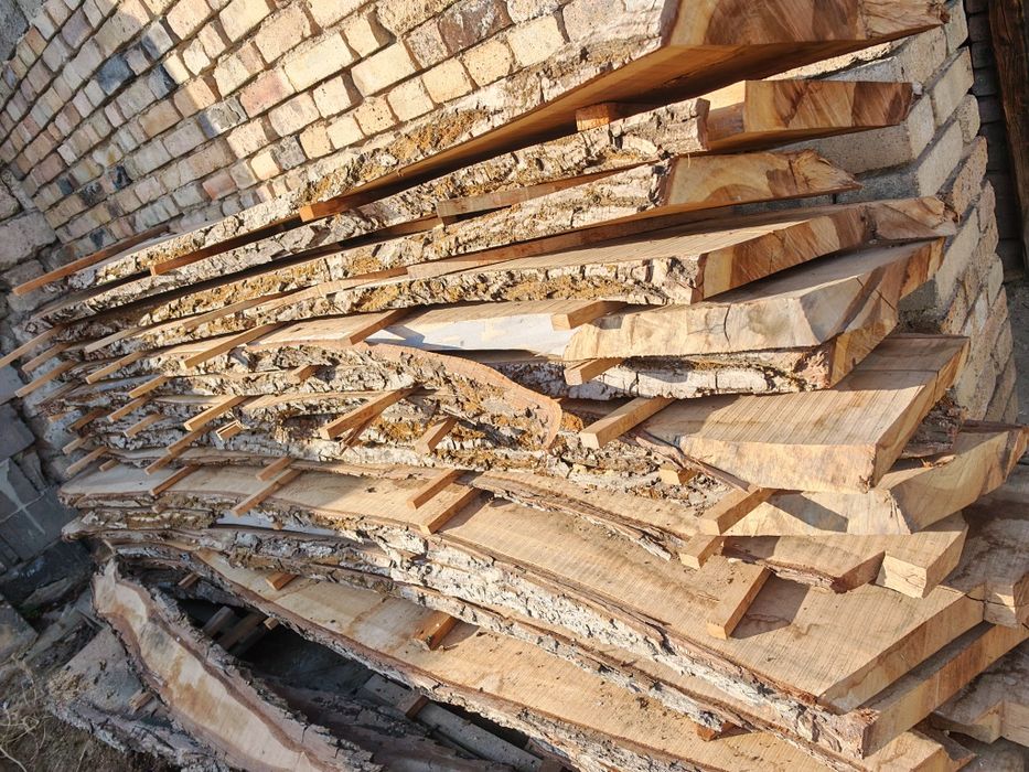 Vând cherestea de nuc