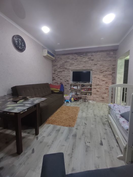 Продаёться четырех комнатная квартира