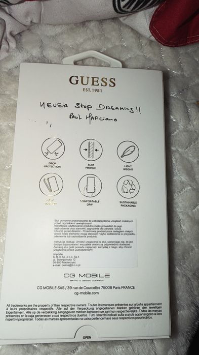 Vand husa iphone 17 pro max guess noua